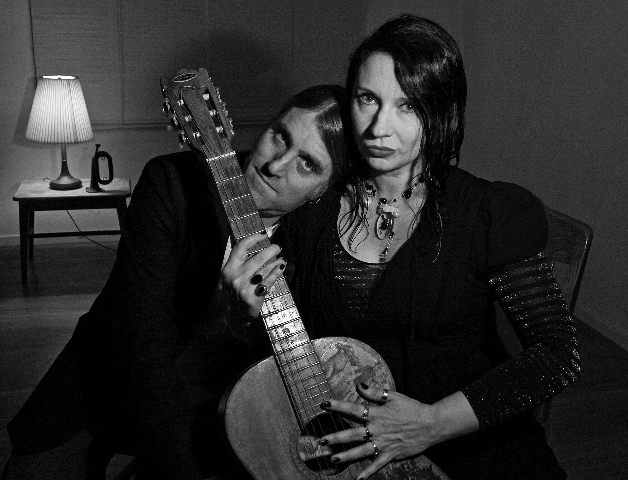 artemesiablack-bw-pr